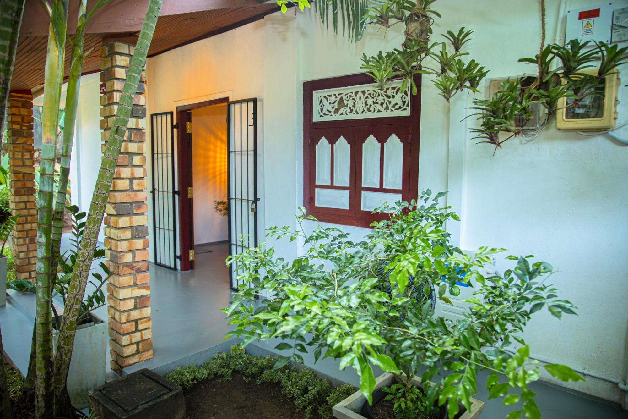Villa Nutmeg Grove Galle Exterior photo